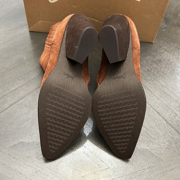 Zodiac Boots Robyn Cognac Suede Heeled Ankle Booties - Picture 3 of 10